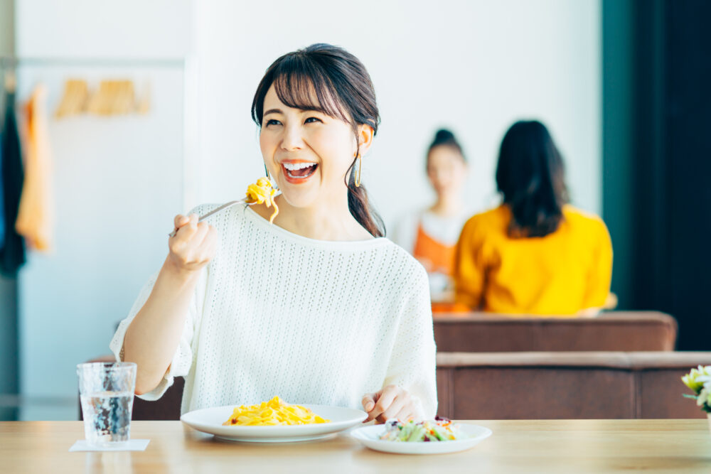 装置を気にせず食事を楽しみたい方